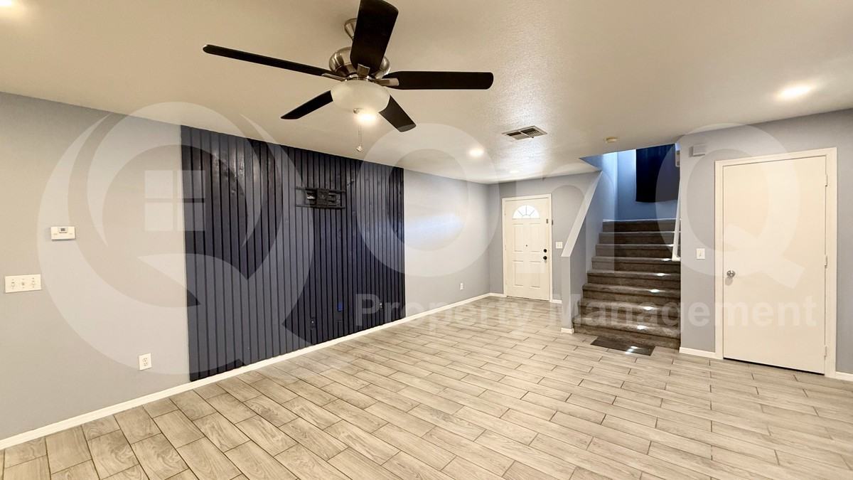 11506 W Bloomfield Rd - Photo 5 of 23