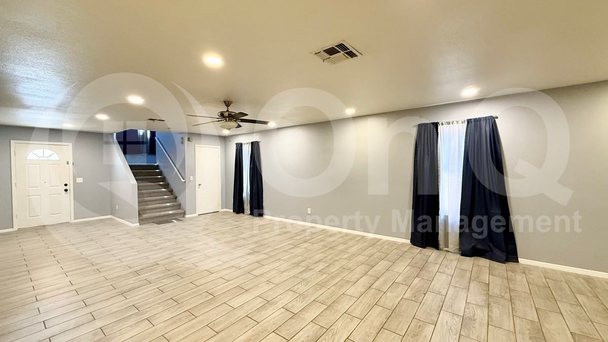 11506 W Bloomfield Rd - Photo 6 of 23