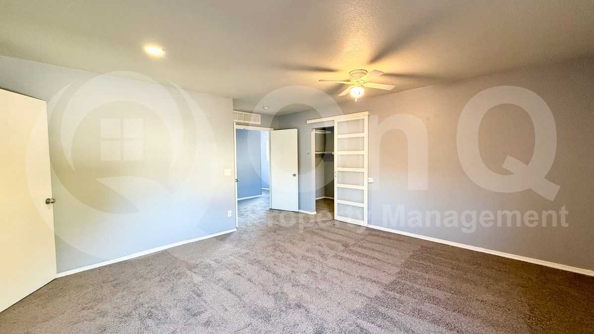 11506 W Bloomfield Rd - Photo 7 of 23