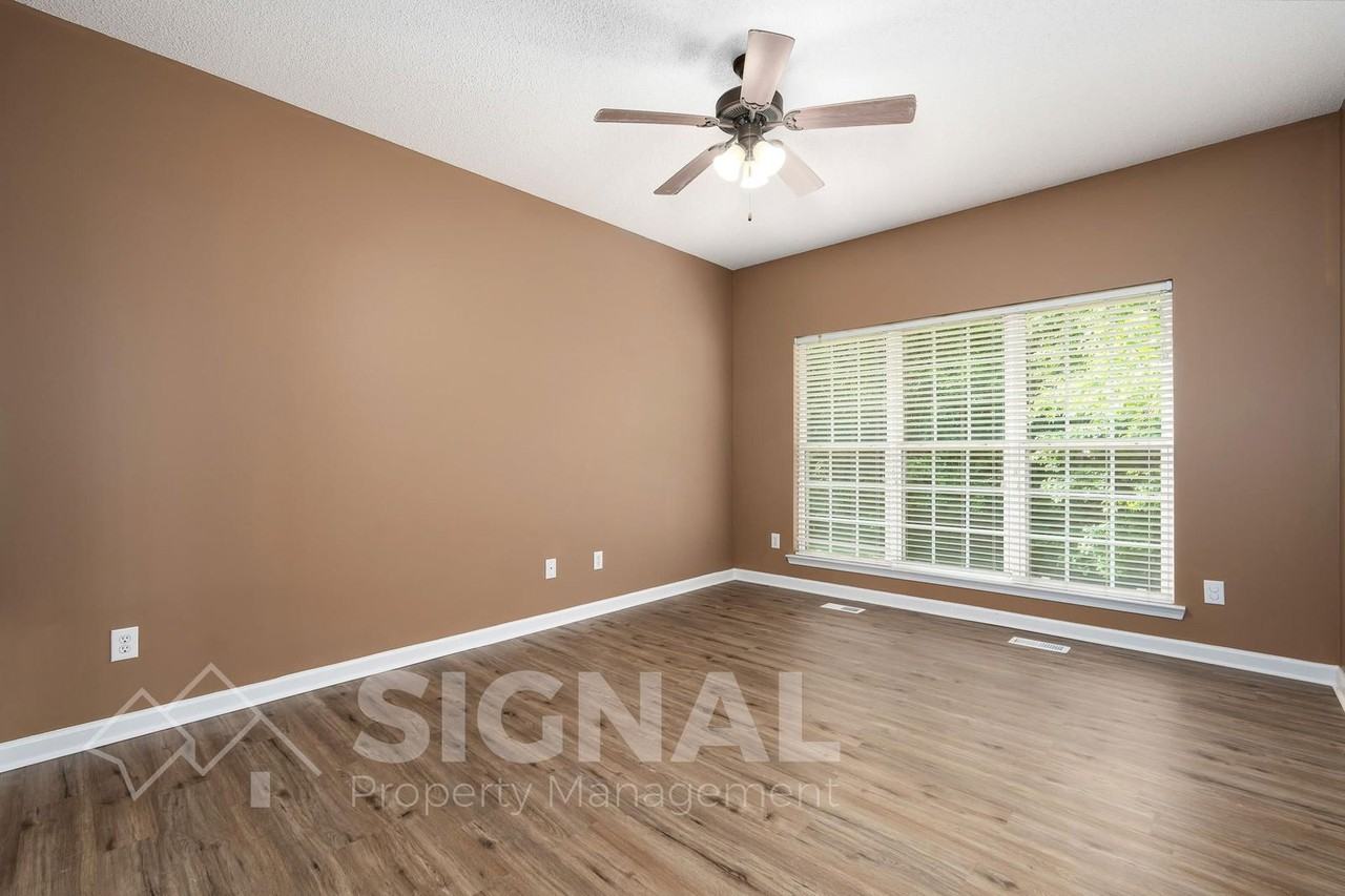 1719 Annendale Dr - Photo 4 of 29