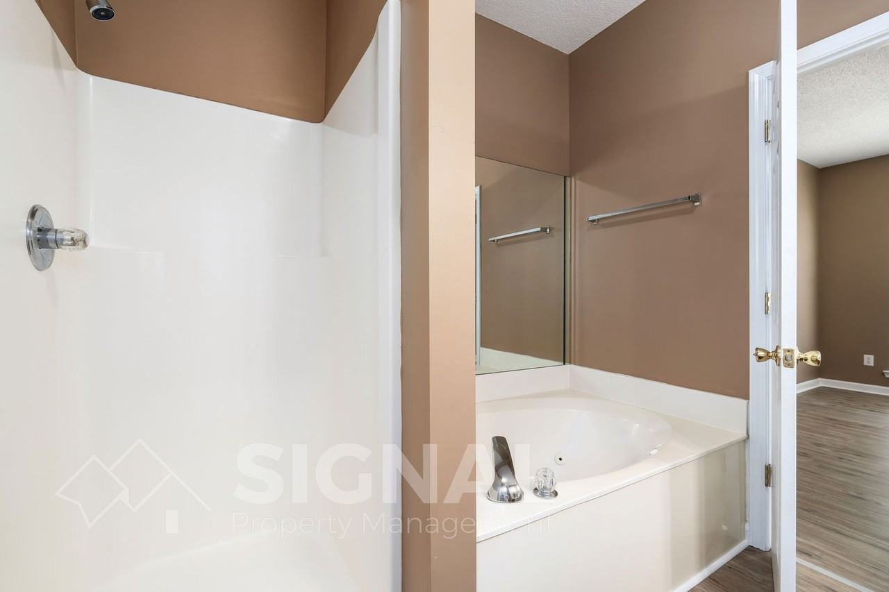 1719 Annendale Dr - Photo 5 of 29