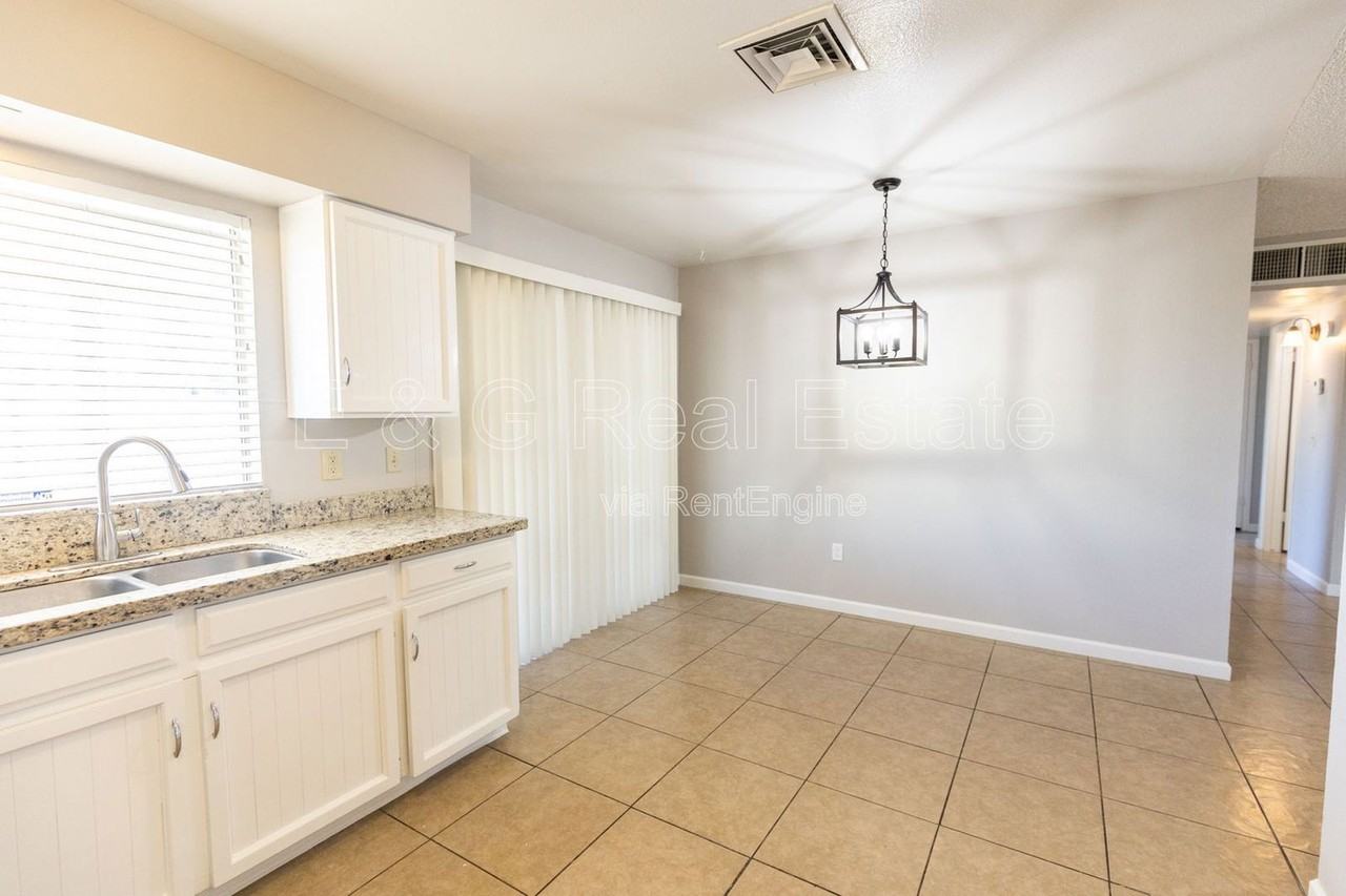 2126 W Hermosa Dr - Photo 6 of 21