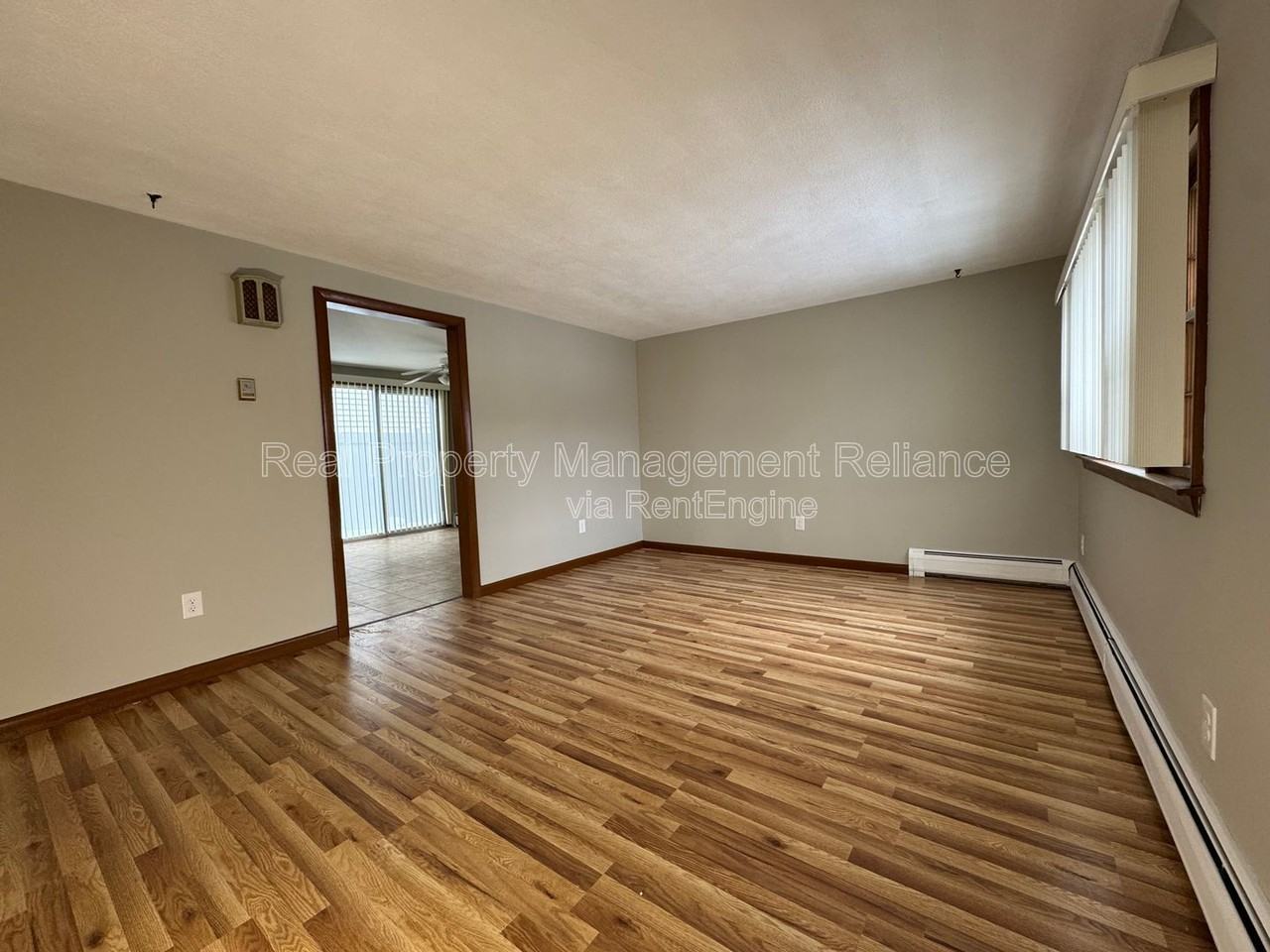 75 Preston St - Photo 4 of 12