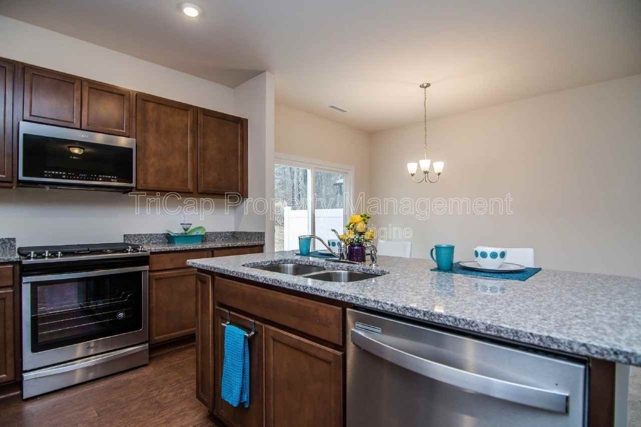 415 White Oak Ridge Dr - Photo 5 of 19