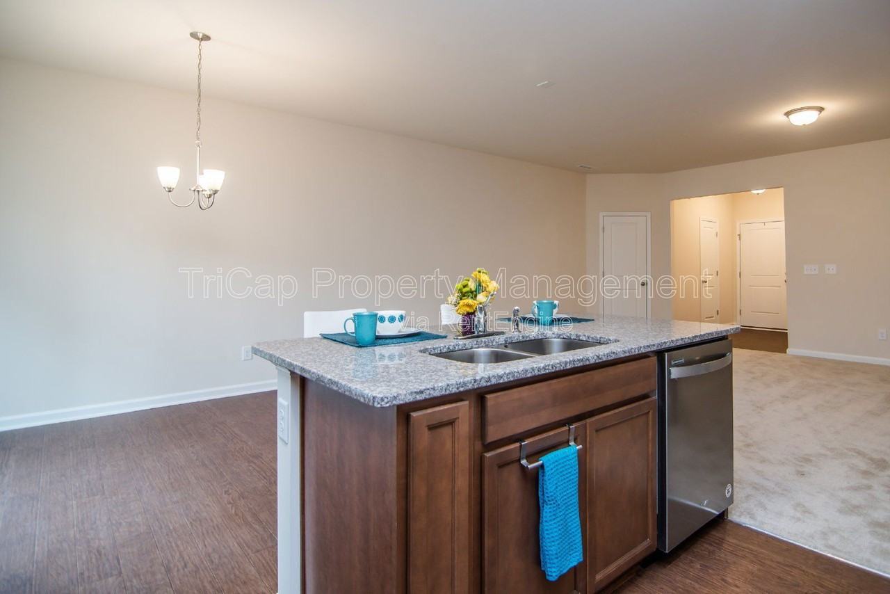 415 White Oak Ridge Dr - Photo 6 of 19