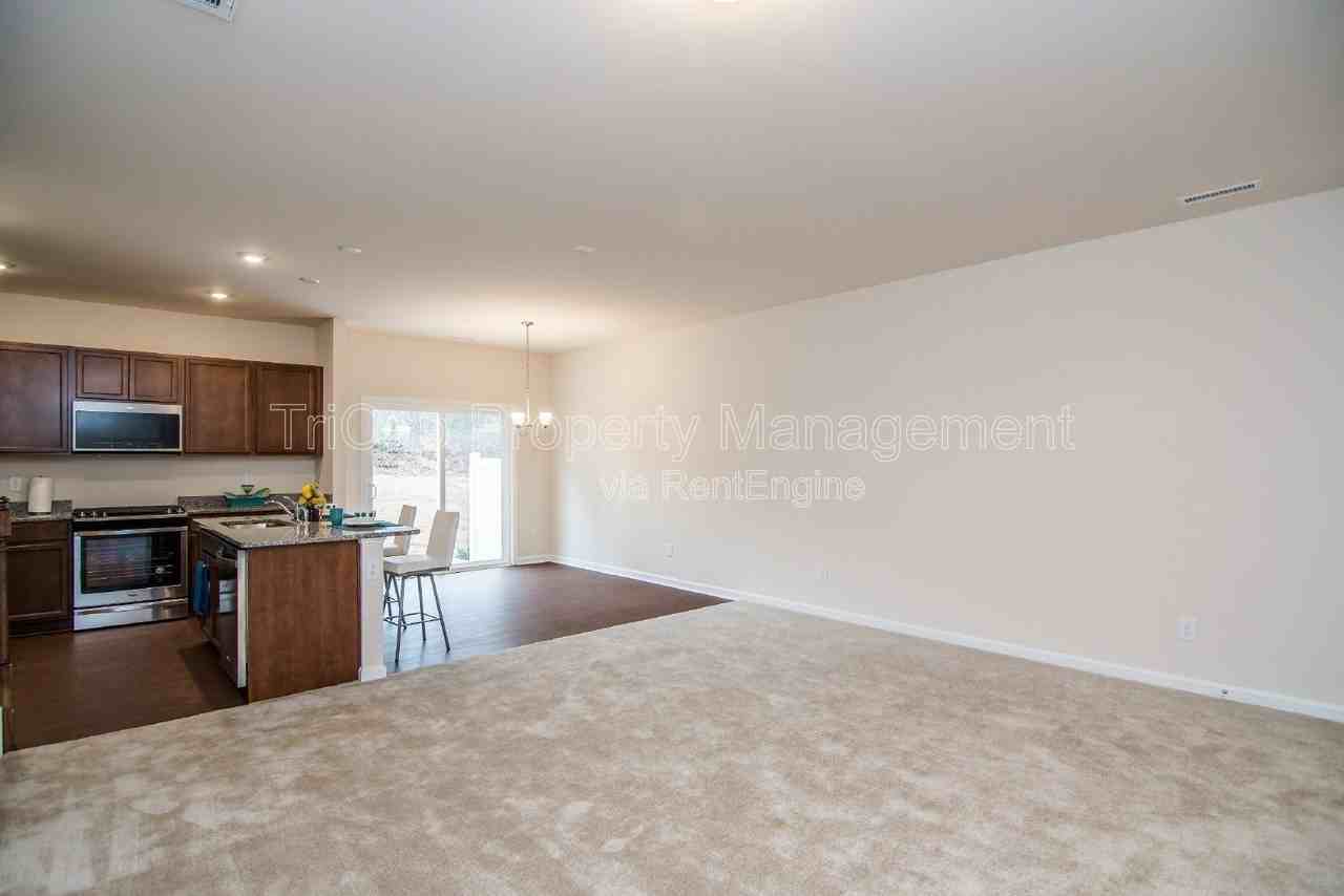 415 White Oak Ridge Dr - Photo 7 of 19