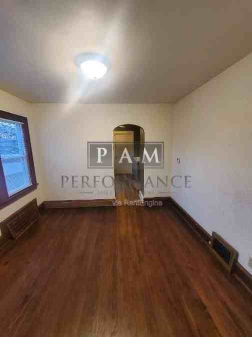 1114 16th Ave #A - Photo 7 of 21