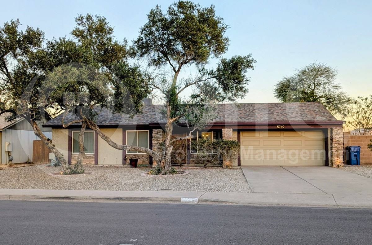 5749 S Farmer Ave - Photo 2 of 29