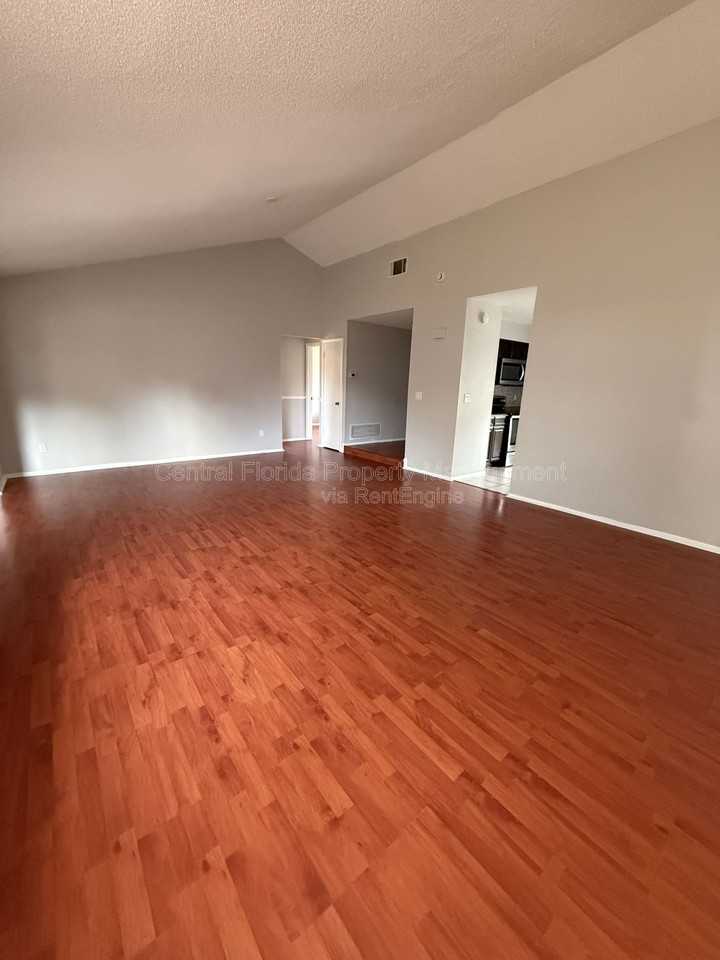 820 Sutter Loop - Photo 6 of 36