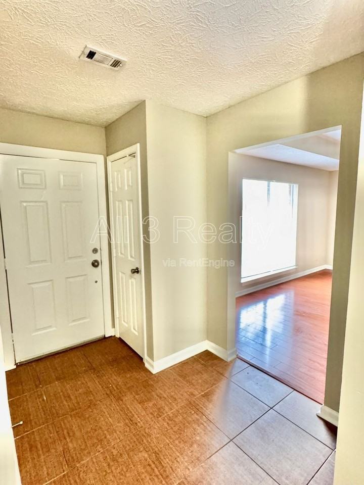 5931 Brewbaker Blvd - Photo 5 of 27