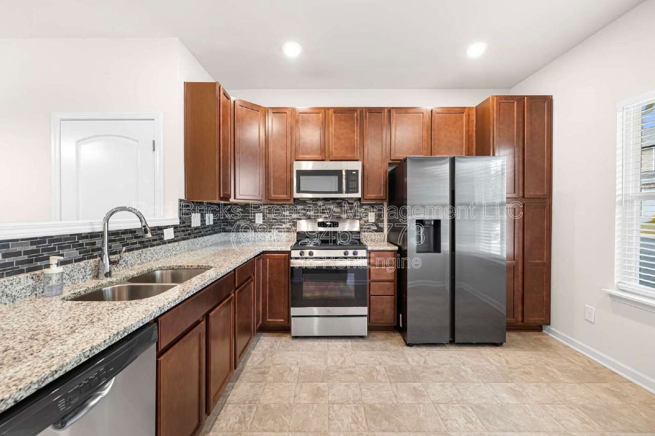 7433 Sienna Heights Pl - Photo 4 of 22