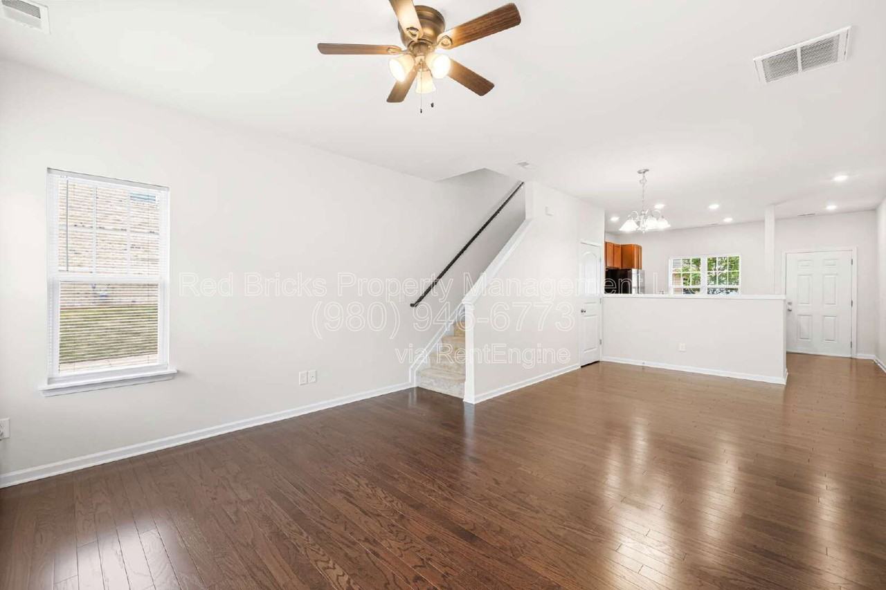 7433 Sienna Heights Pl - Photo 6 of 22