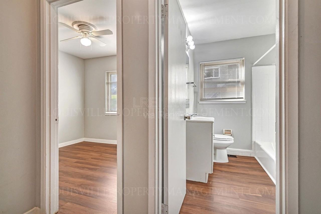 2425 Lindsay Ave #1 - Photo 6 of 13