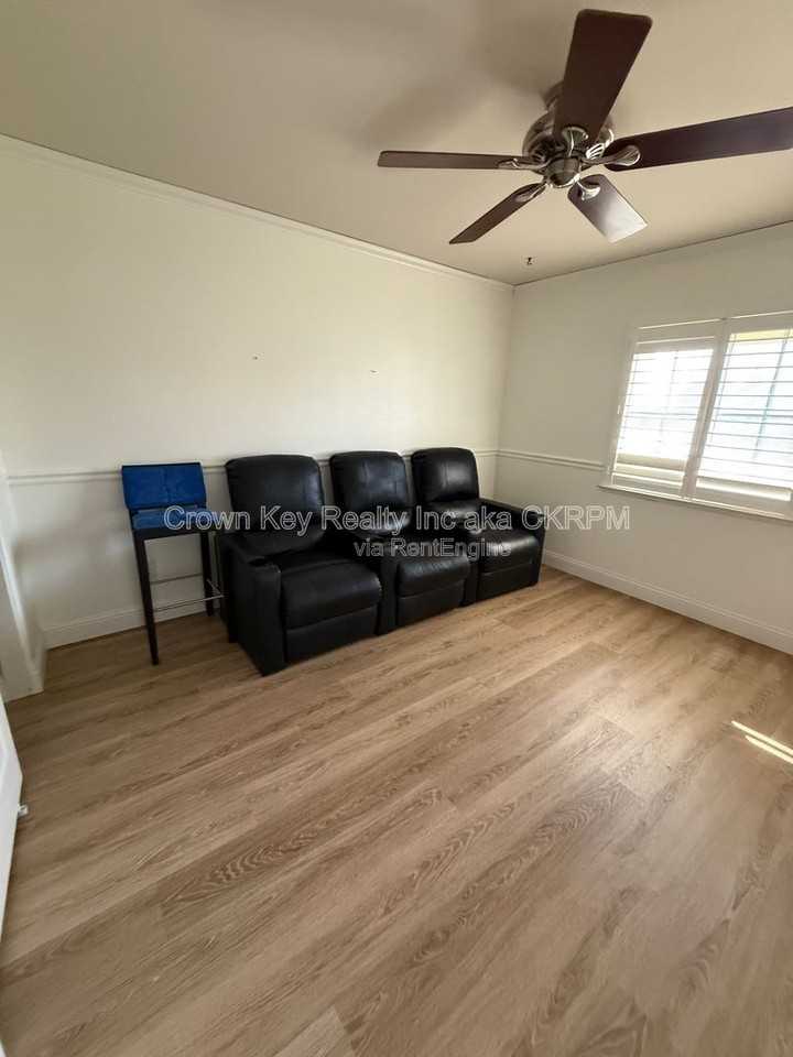 2670 Atherton Ct - Photo 7 of 24