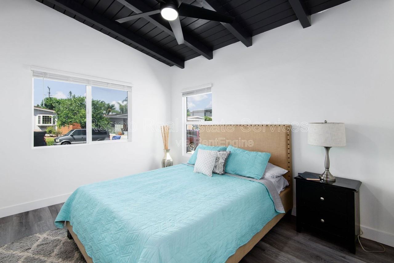 8331 Neva Ave - Photo 7 of 20