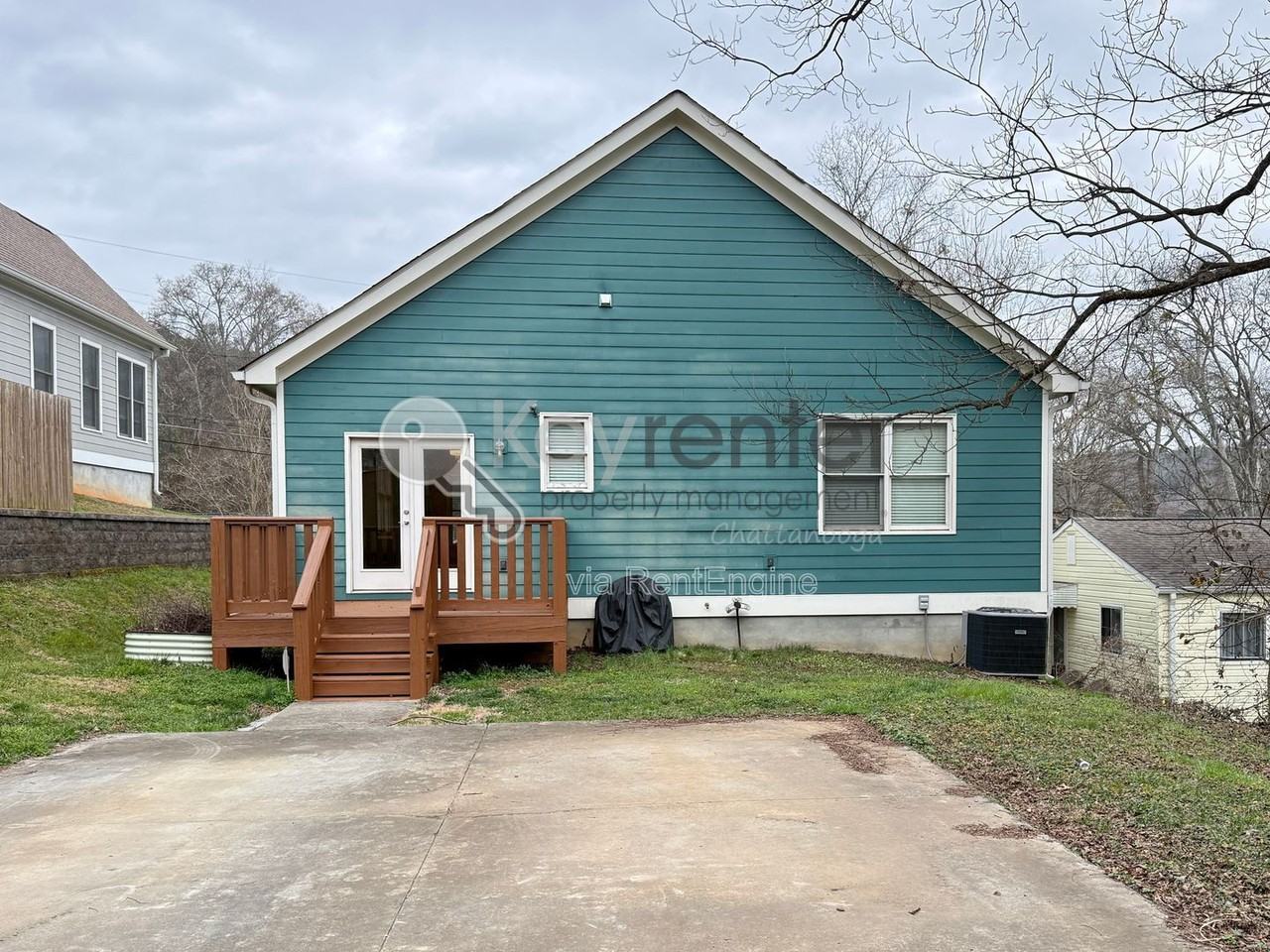 1610 W 52nd St - Photo 3 of 16