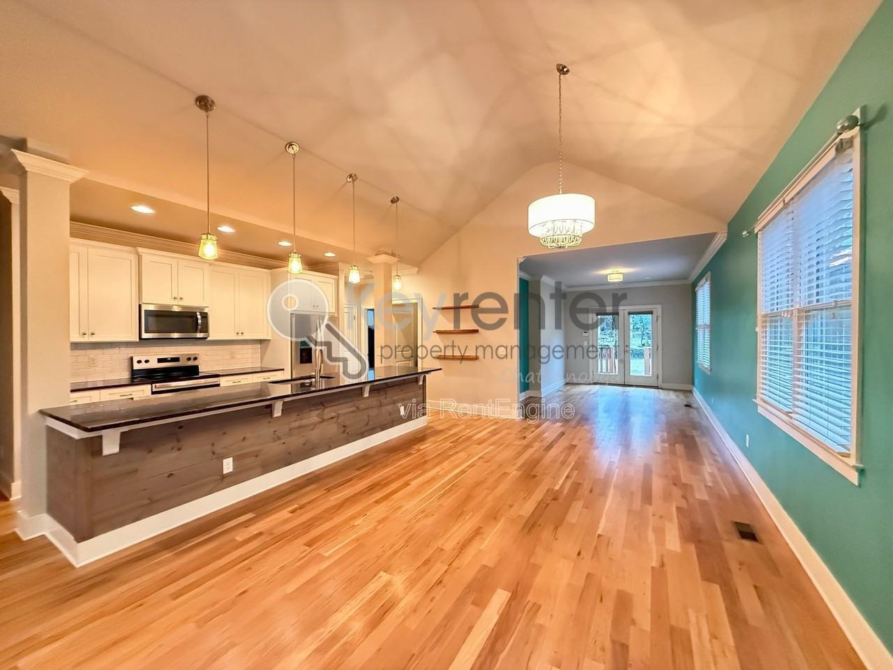 1610 W 52nd St - Photo 6 of 16