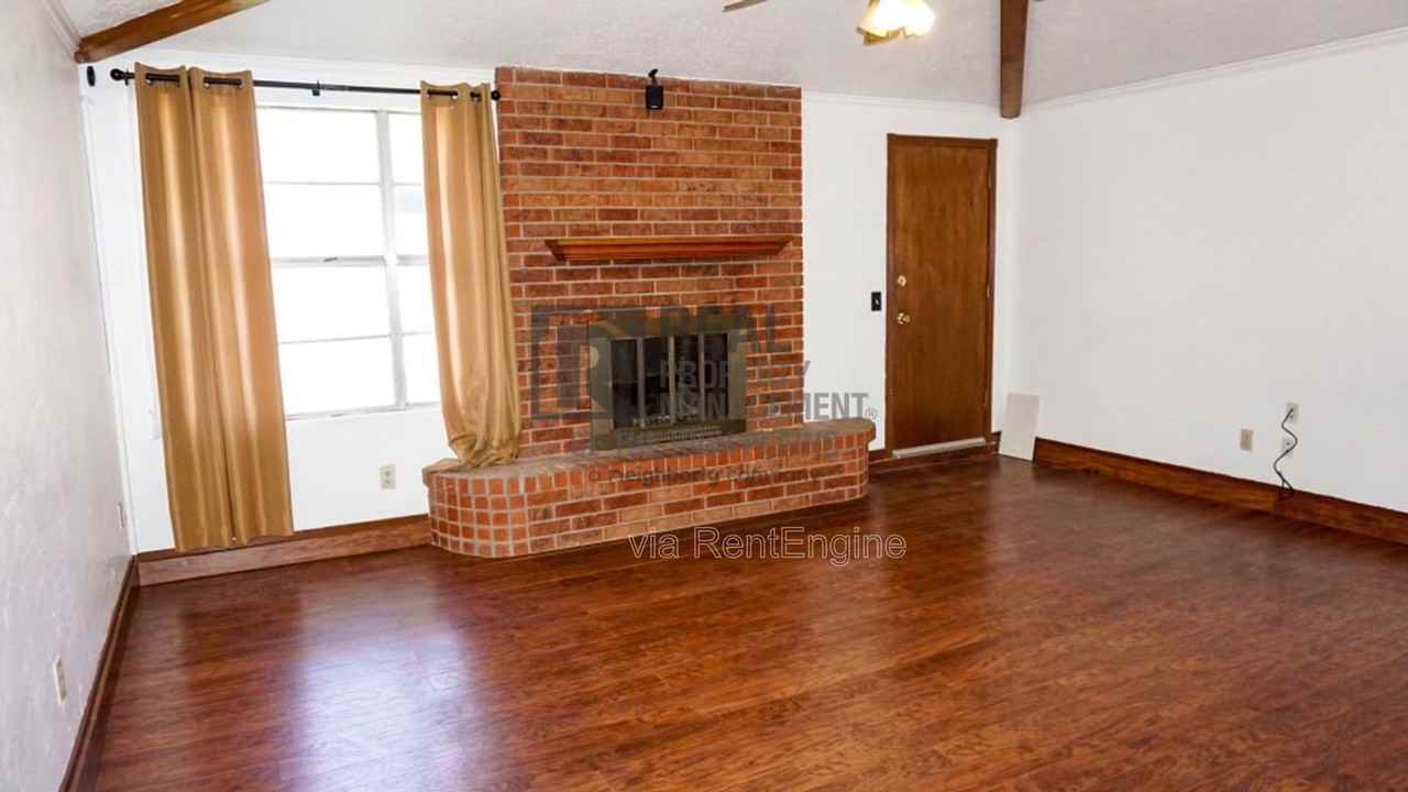 5301 Capulin Ln - Photo 2 of 9