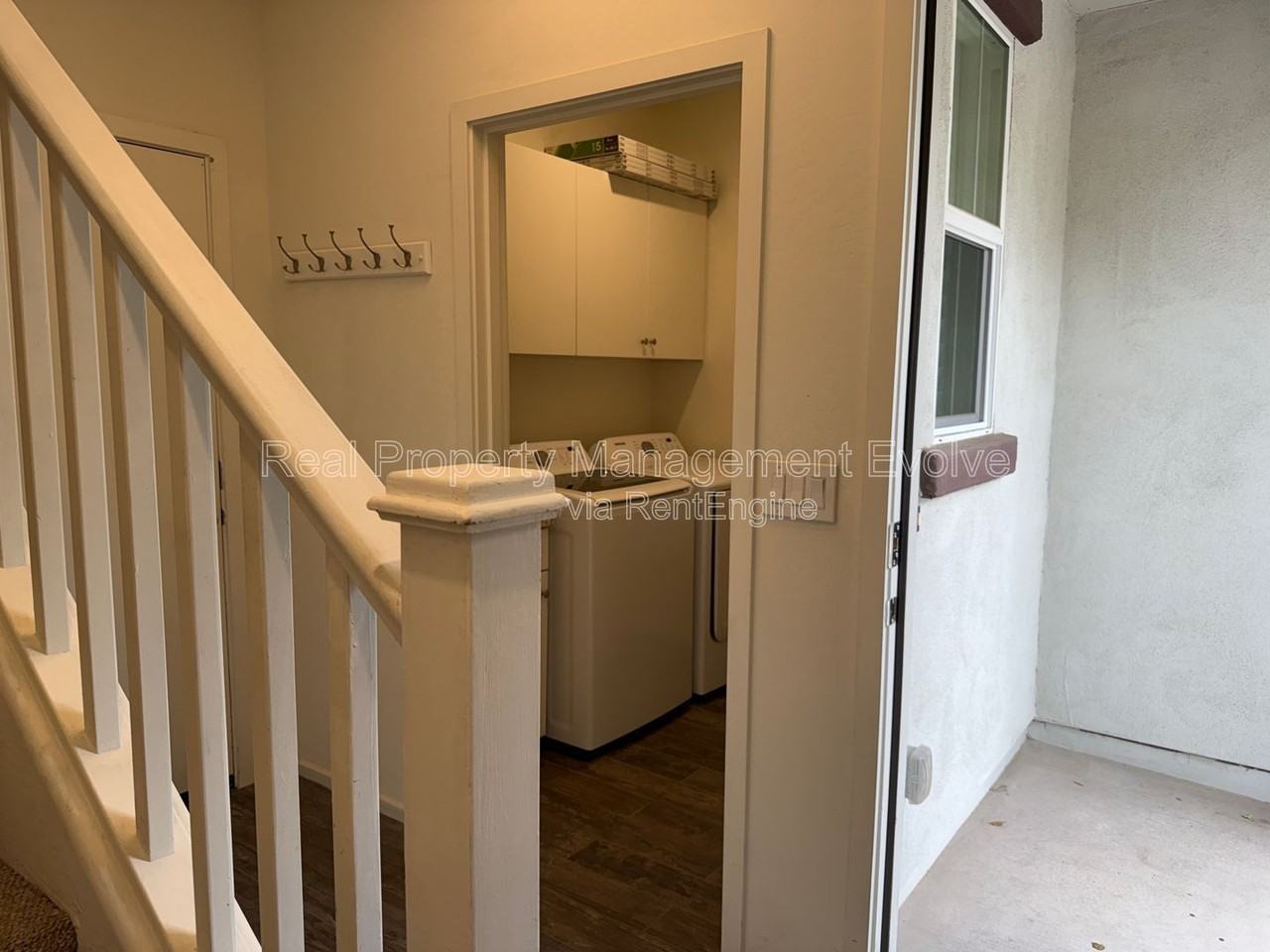 2212 E Hidalgo Ave - Photo 4 of 22