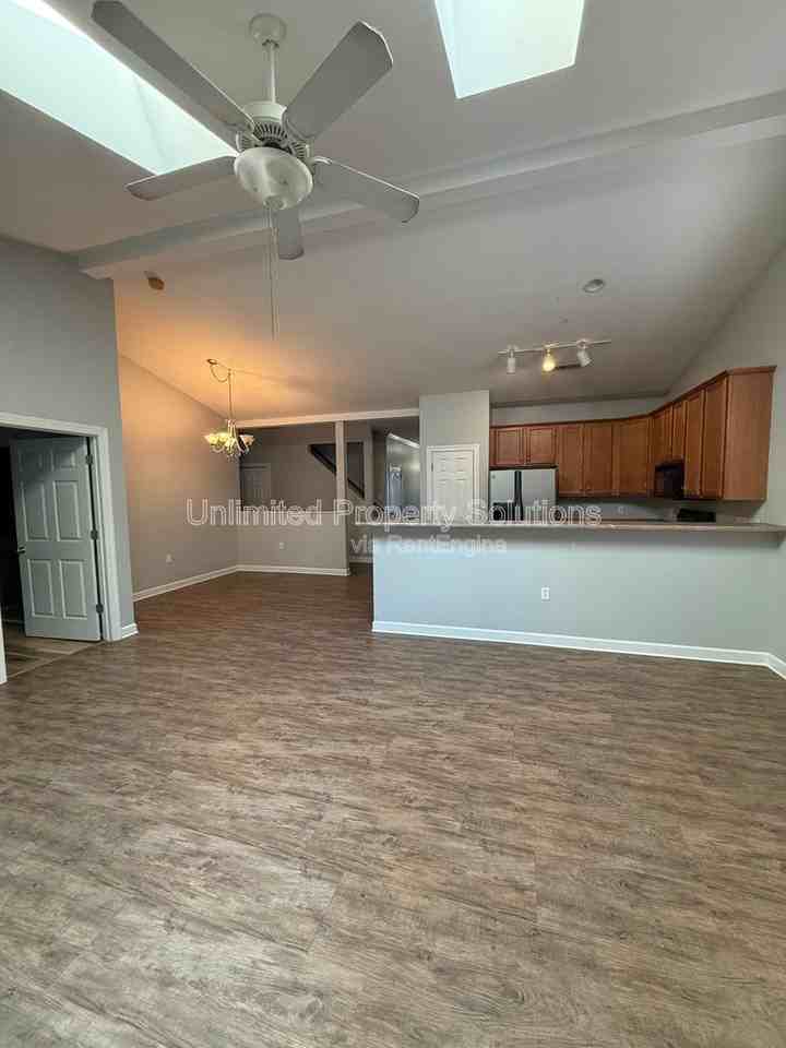 5220 Christian Dr - Photo 7 of 23