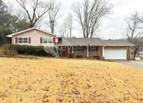 4627 Hillmont Ln - Photo 1 of 1