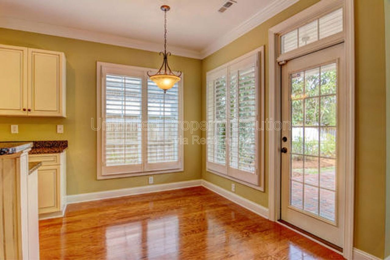 5013 Gorham Ave - Photo 7 of 27