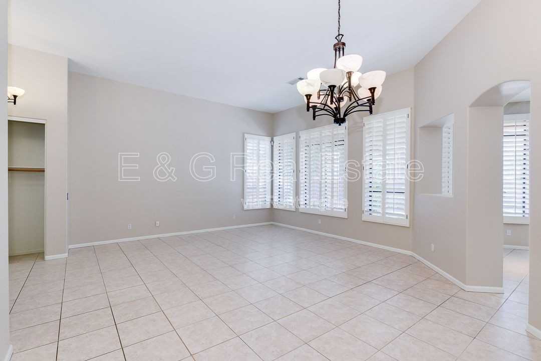 5235 E Herrera Dr - Photo 5 of 24