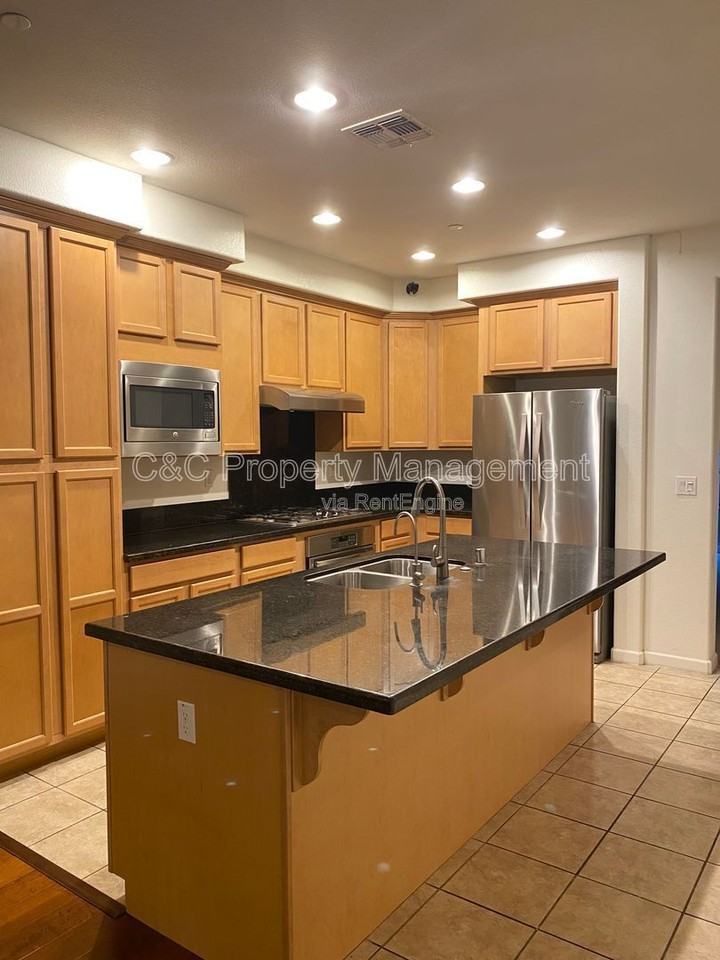 1657 Prime Pl #5 - Photo 6 of 6