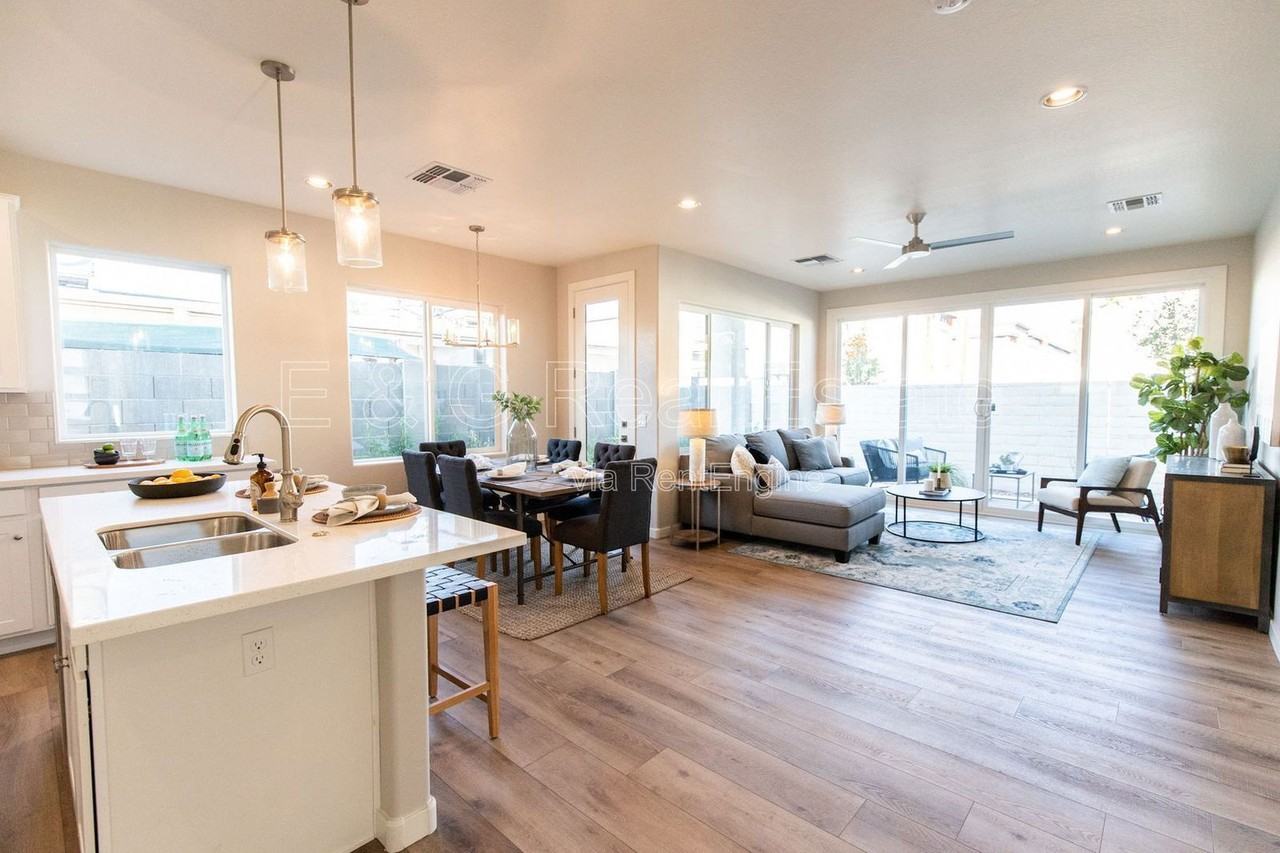 3726 E Flower St - Photo 5 of 20