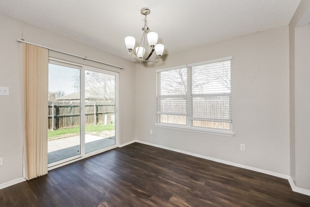 249 Heritage Dr - Photo 6 of 16