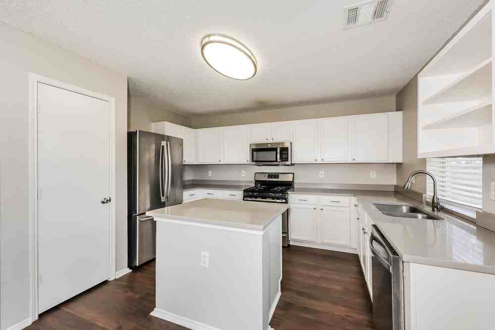 249 Heritage Dr - Photo 7 of 16