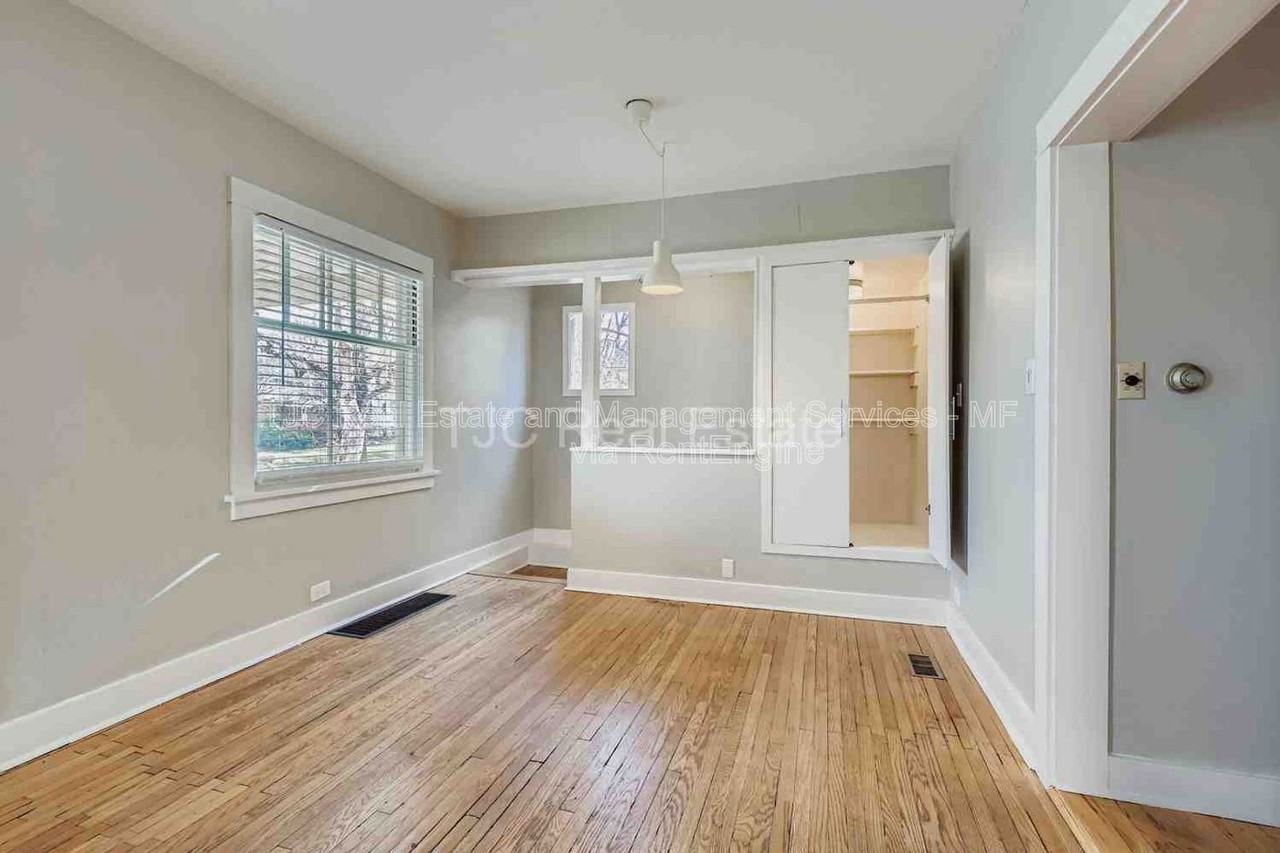 769 Monroe St - Photo 4 of 12