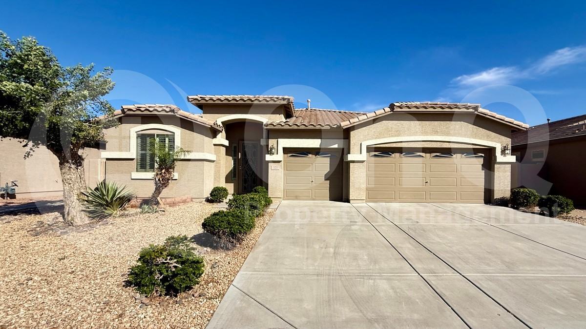 321 N Cottonwood St - Photo 2 of 25