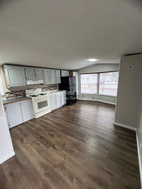 1924 Page Ave - Photo 4 of 11