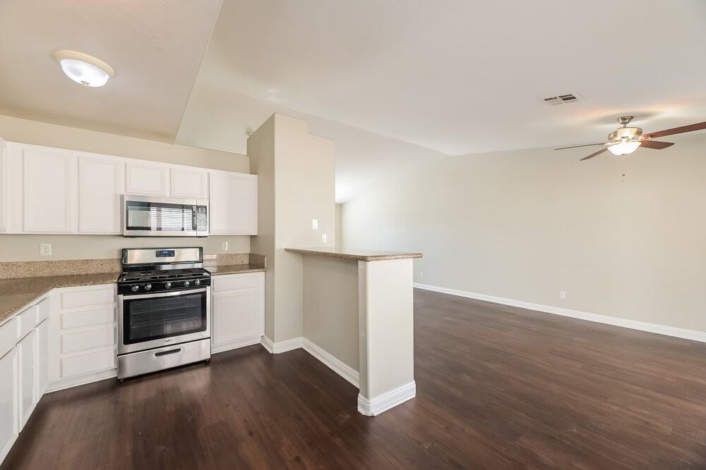 4030 W Red Coach Ave - Photo 7 of 16