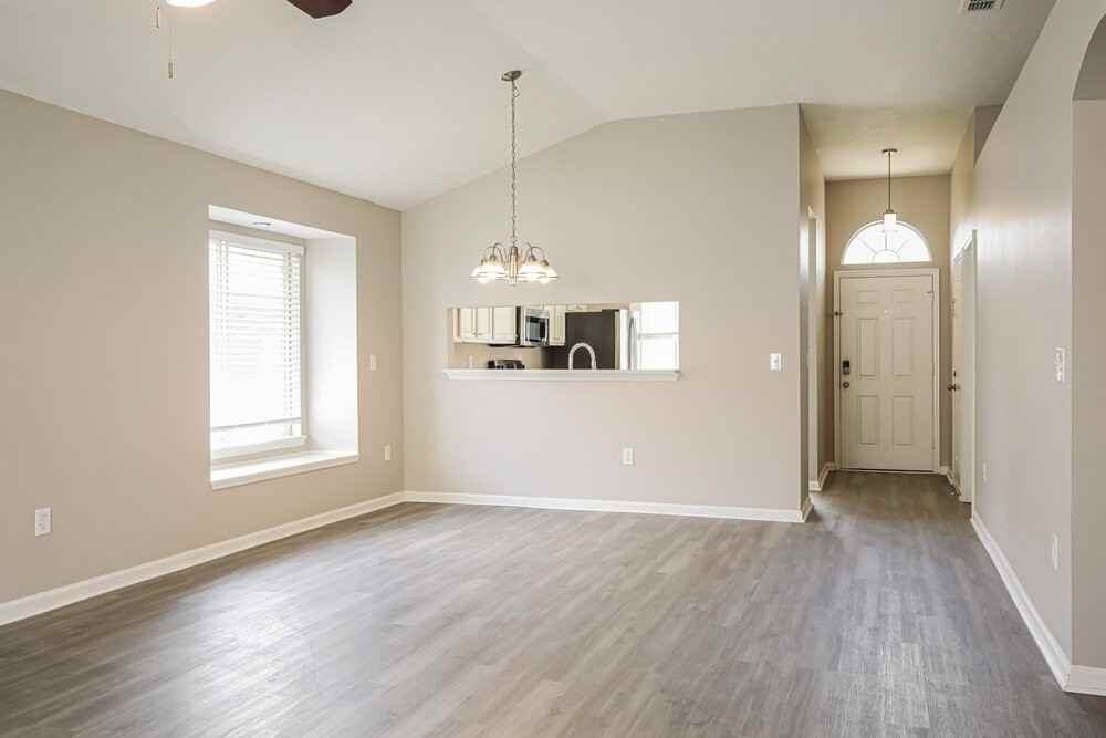 6322 Morse Oaks Cir - Photo 6 of 16