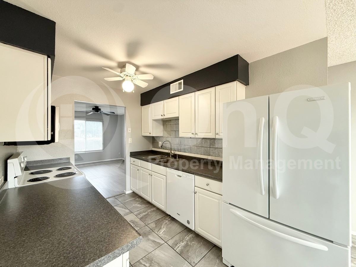 753 E Woodman Dr - Photo 6 of 18