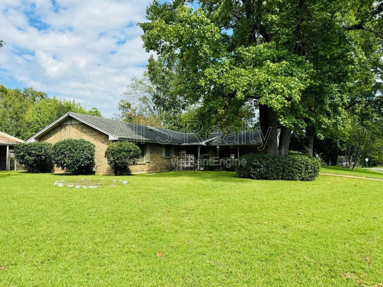 761 Forestdale Dr - Photo 3 of 11