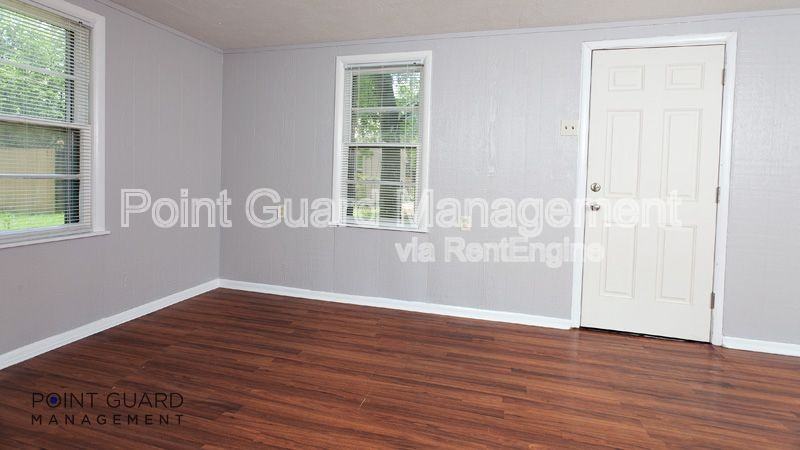 846 S Belmont St - Photo 2 of 8