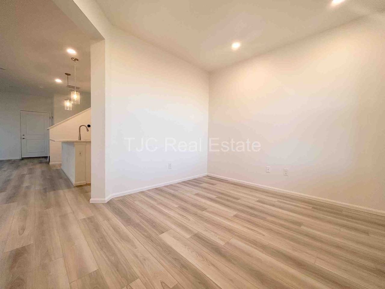 6278 N Nepal Ct - Photo 7 of 16