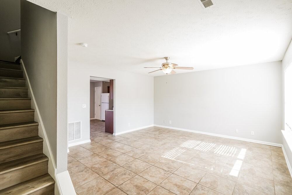 675 Legacy Dr - Photo 6 of 17