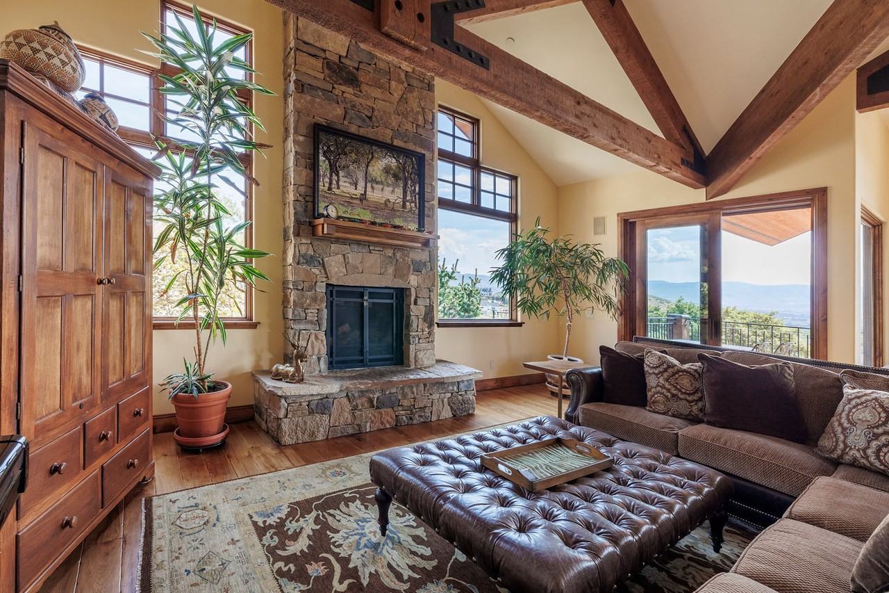 347 Luzern Rd - Photo 6 of 50