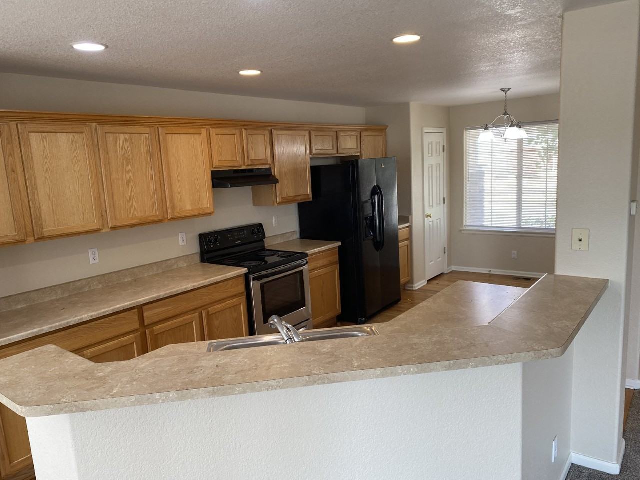 6326 E 136th Pl - Photo 6 of 19