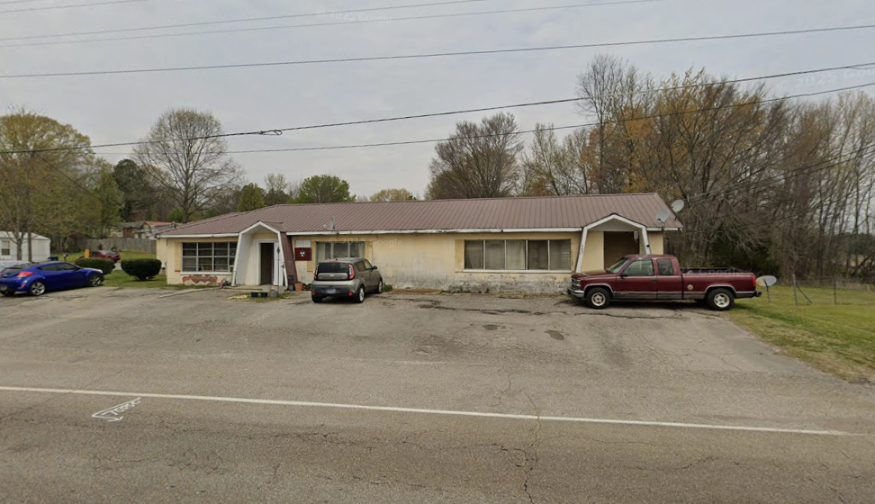 448 W Main St - Photo 2 of 7