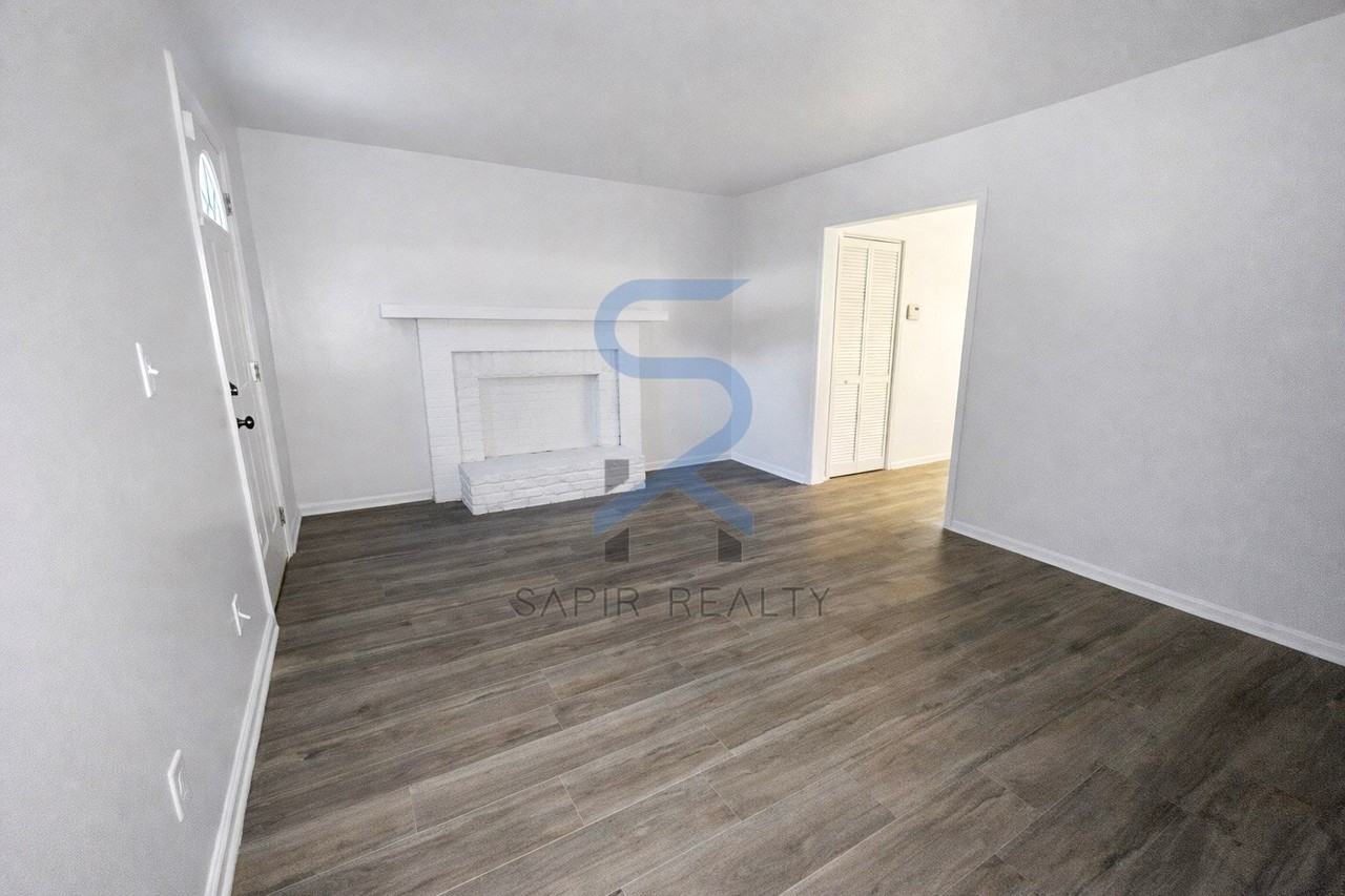 2734 Penwood Pl - Photo 4 of 17