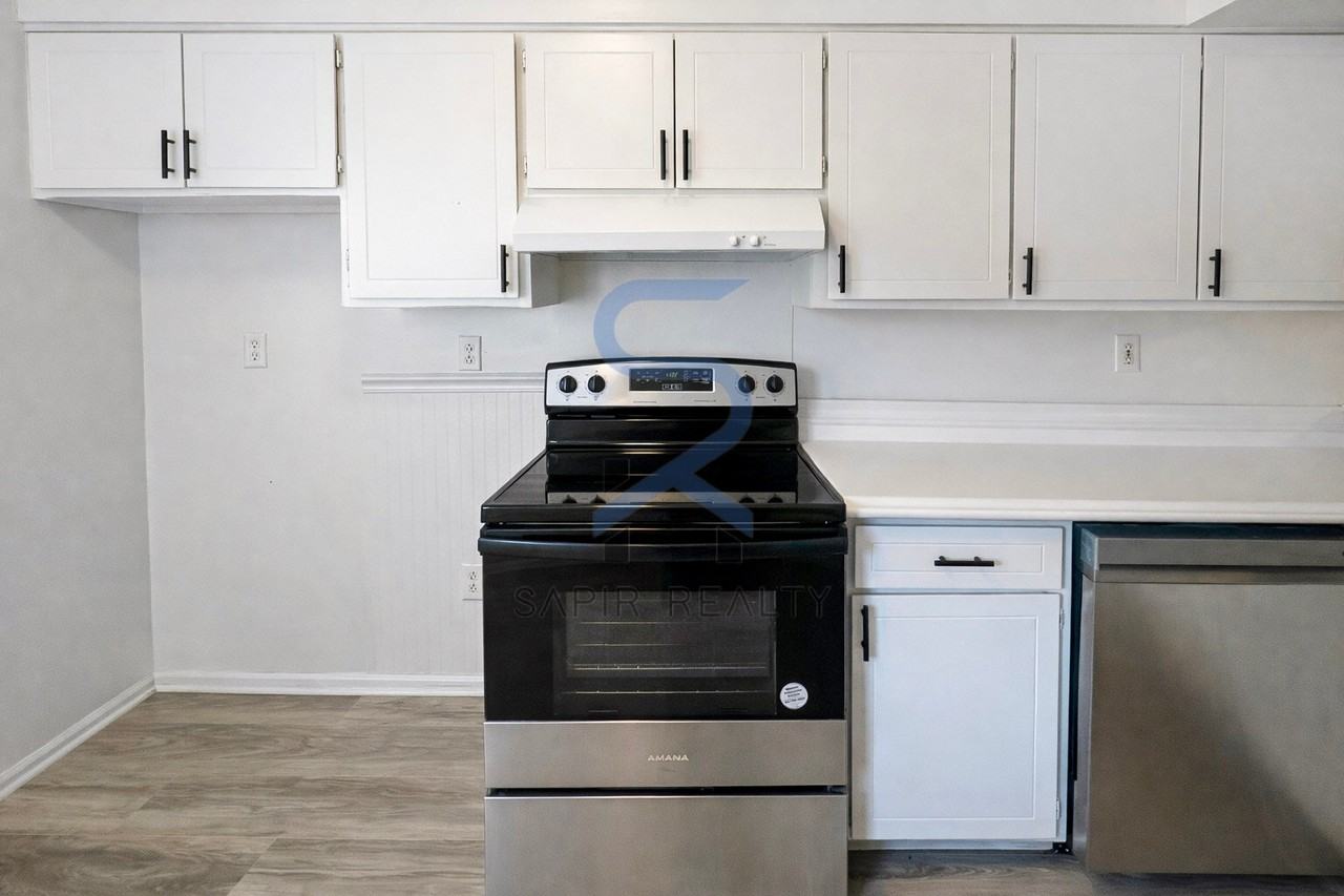 2734 Penwood Pl - Photo 7 of 17