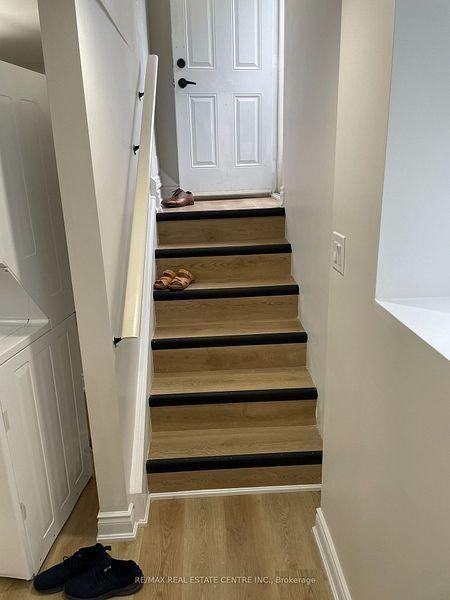 37 Edgemont Dr - Photo 2 of 9