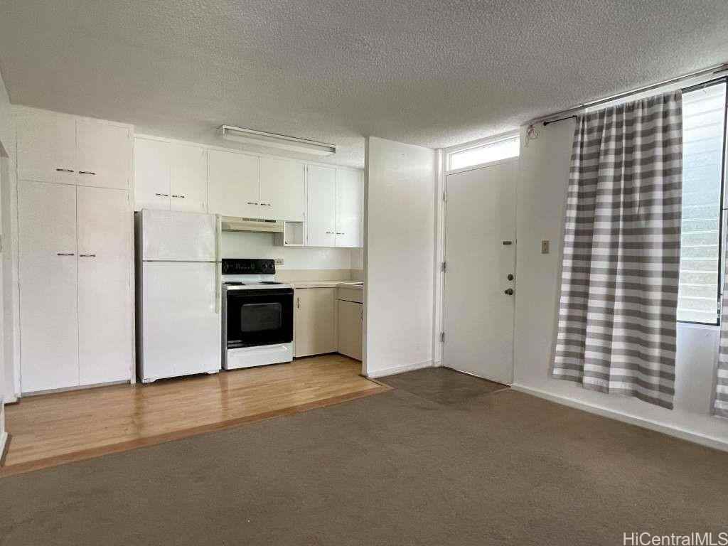 1525 Pensacola St #300 - Photo 3 of 15