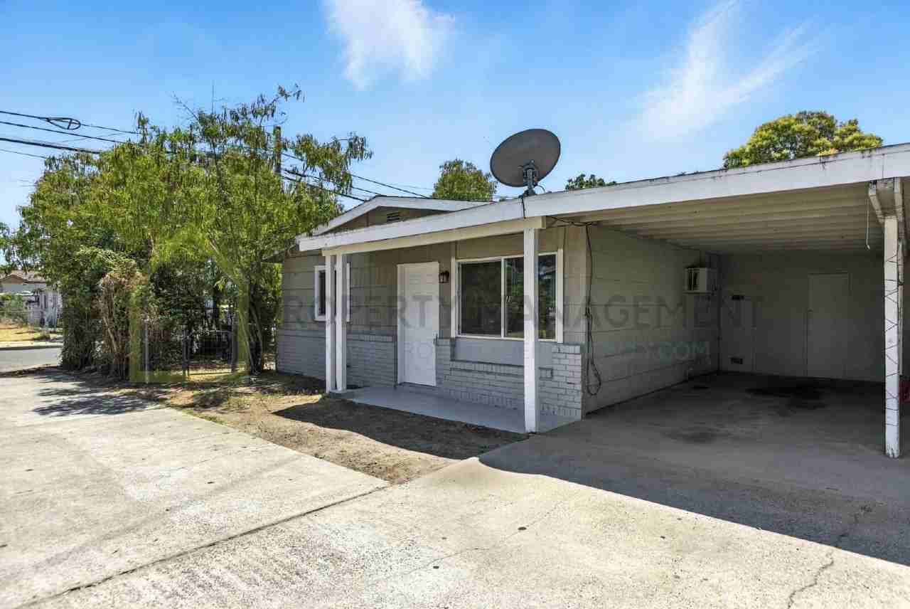 2611 Princeton St - Photo 2 of 24