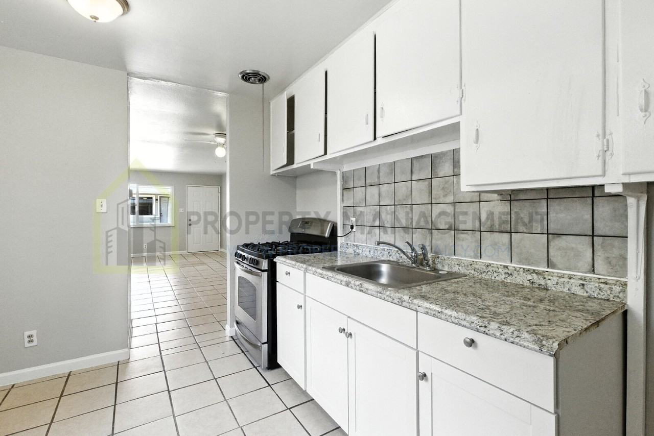 2611 Princeton St - Photo 6 of 24
